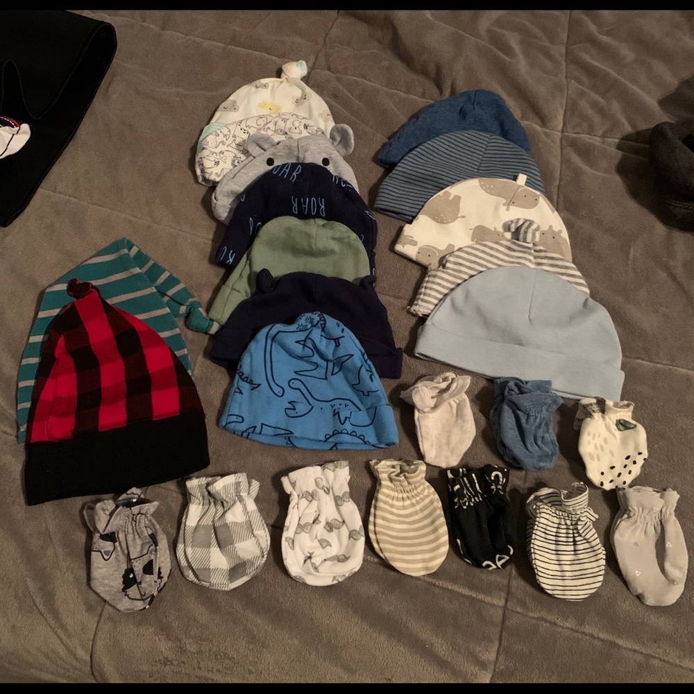 Baby beanies & Mittens